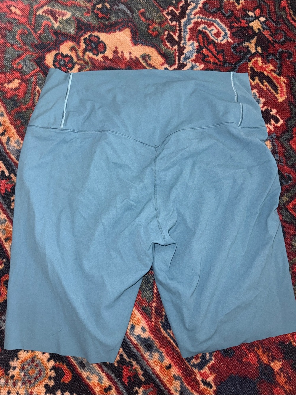 Nike Light Teal High-Rise Bike Shorts - Picture 4 of 4